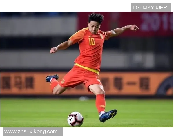 南京城市足球俱乐部正式宣布与胡靖航续约续写辉煌新篇章